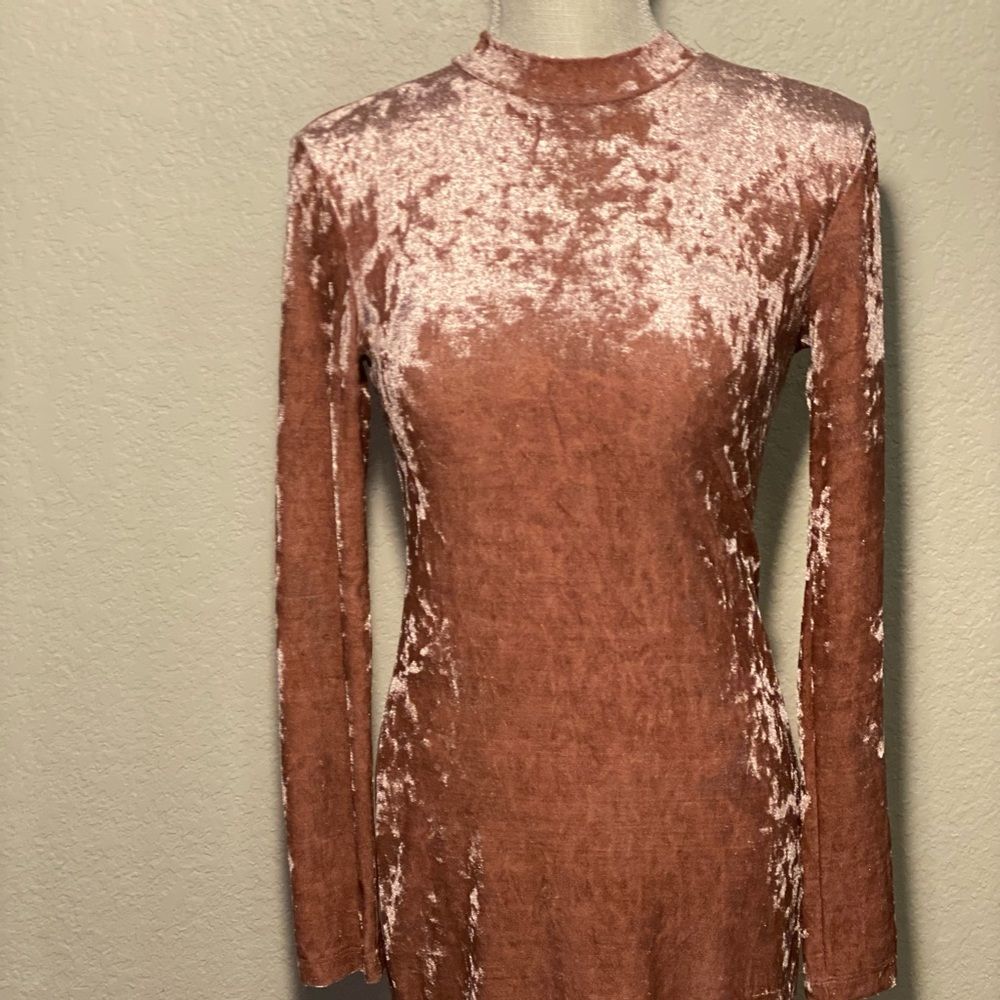 Velvet Rose mini dress with slit